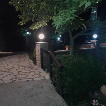 Patriko Gasthof Agios Nikolaos (Central Greece)